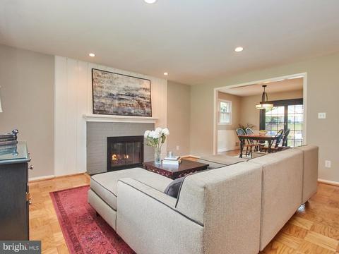 7903 Foote Ln, Springfield, VA 22151 photo 5