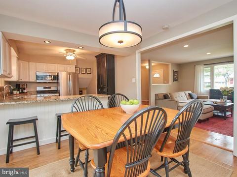 7903 Foote Ln, Springfield, VA 22151 photo 7