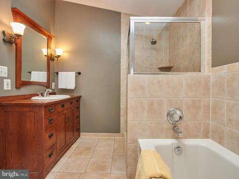 7903 Foote Ln, Springfield, VA 22151 photo 18