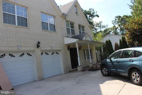 6820 Rolling Rd, Springfield, VA 22152 photo 1