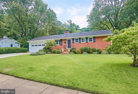 7414 Long Pine Dr, Springfield, VA 22151 photo 1