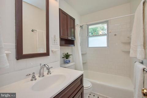 7414 Long Pine Dr, Springfield, VA 22151 photo 13