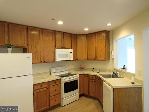 5806 Duke Ct, Frederick, MD 21703 photo 7