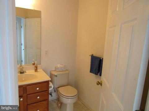 5806 Duke Ct, Frederick, MD 21703 photo 10