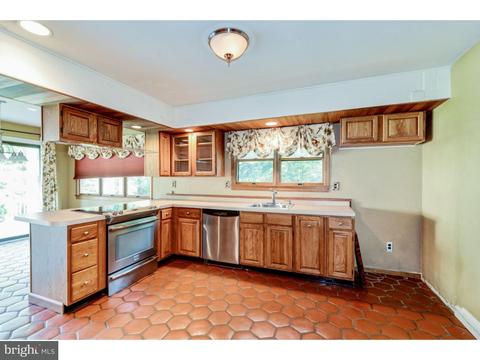 2 Meadowbrook Dr, Shamong, NJ 08088 photo 14