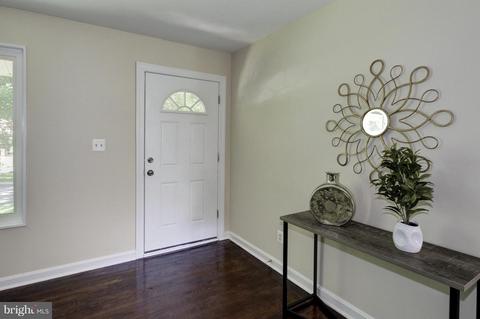 11013 Horde St, Silver Spring, MD 20902 photo 2