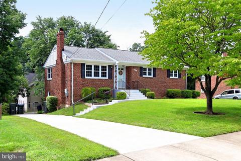 7303 Inzer St, Springfield, VA 22151 photo 2
