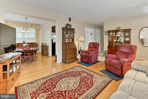 7303 Inzer St, Springfield, VA 22151 photo 6