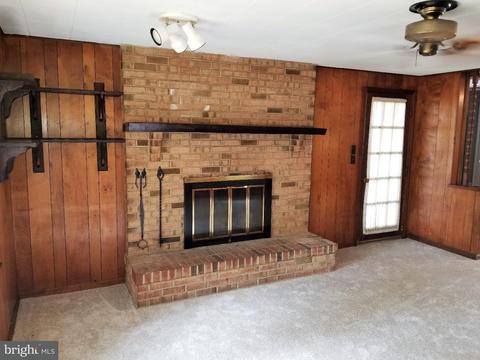 816 Maple Ln, Riverside, NJ 08075 photo 10