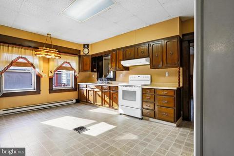 37 Main St, Hancock, MD 21750 photo 5