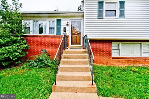 9126 Kinzer St, Lanham, MD 20706 photo 3