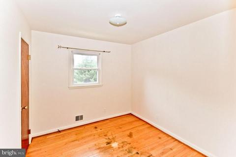 9126 Kinzer St, Lanham, MD 20706 photo 12