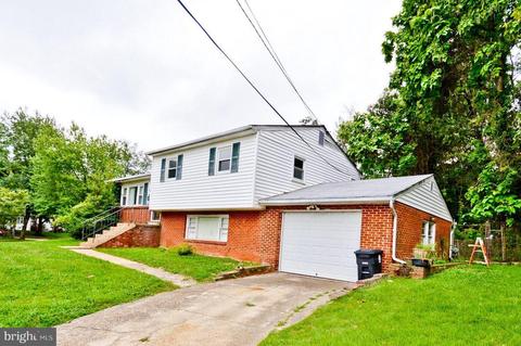 9126 Kinzer St, Lanham, MD 20706 photo 1