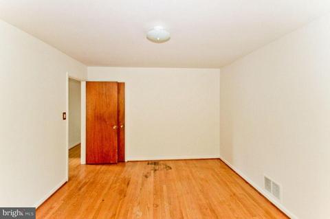 9126 Kinzer St, Lanham, MD 20706 photo 14