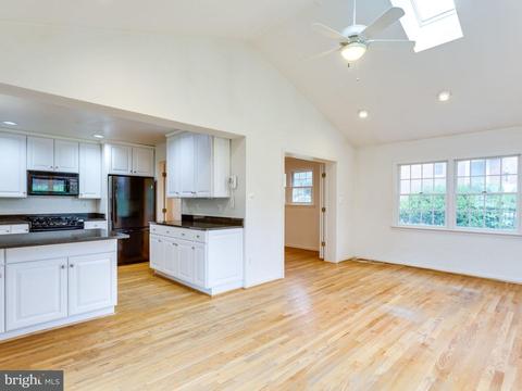 5307 Nutting Dr, Springfield, VA 22151 photo 18