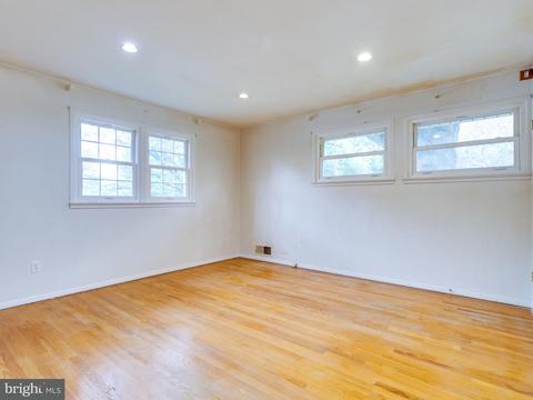 5307 Nutting Dr, Springfield, VA 22151 photo 21