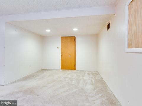 5307 Nutting Dr, Springfield, VA 22151 photo 27