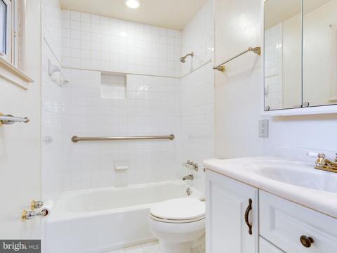5307 Nutting Dr, Springfield, VA 22151 photo 23