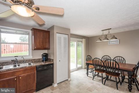 88 Hook Rd, Westminster, MD 21157 photo 8