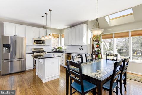 32 Brooks Rd, Moorestown, NJ 08057 photo 9