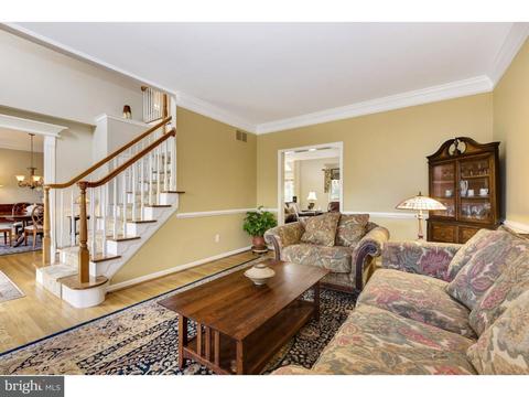 32 Brooks Rd, Moorestown, NJ 08057 photo 4