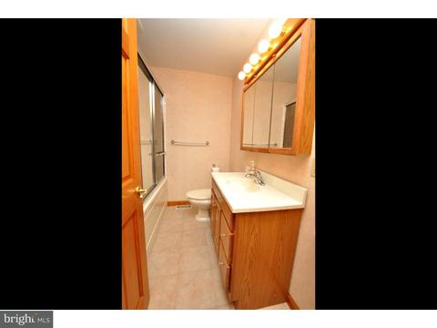 633 Monroe St, Riverside, NJ 08075 photo 16
