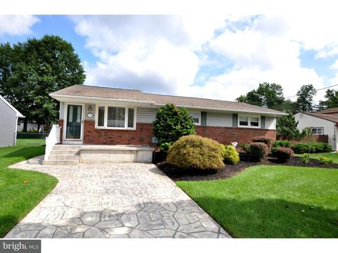 633 Monroe St, Riverside, NJ 08075 photo 2