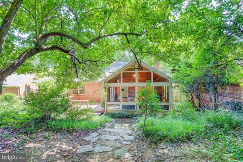 9412 Crosby Rd, Silver Spring, MD 20910 photo 3