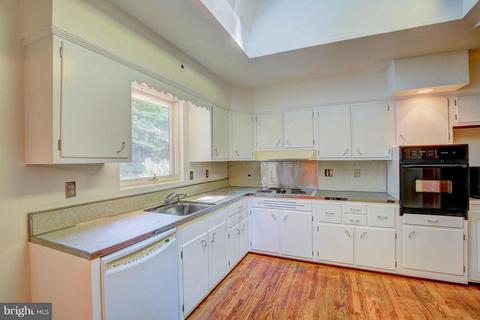 9412 Crosby Rd, Silver Spring, MD 20910 photo 5