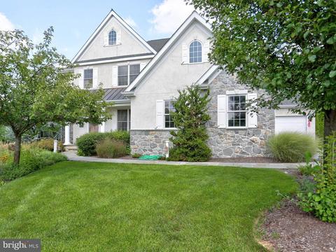 331 Millpond Dr, Lititz, PA 17543 photo 1