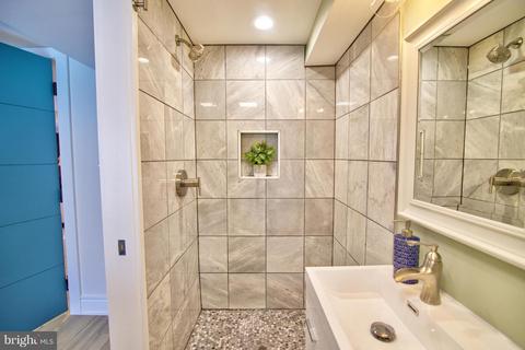 329 Bryant St NE, Washington, DC 20002 photo 29