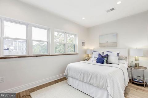 329 Bryant St NE, Washington, DC 20002 photo 22