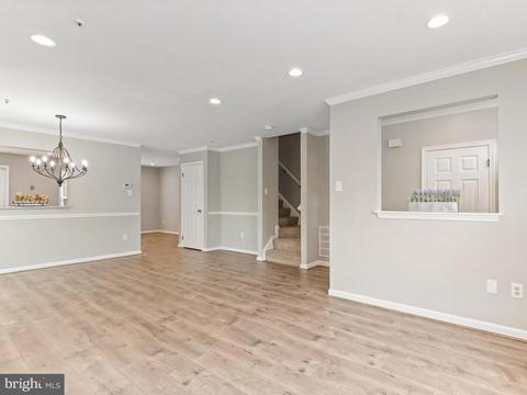 9370 Breamore Ct, Laurel, MD 20723 photo 5