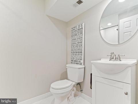 9370 Breamore Ct, Laurel, MD 20723 photo 24