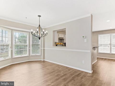 9370 Breamore Ct, Laurel, MD 20723 photo 6