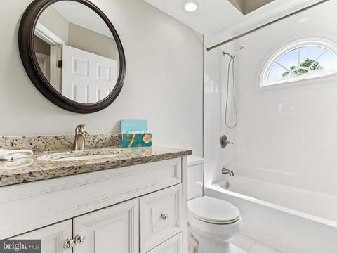 9370 Breamore Ct, Laurel, MD 20723 photo 17