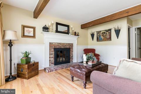 7715 Cervantes Ln, Springfield, VA 22153 photo 12