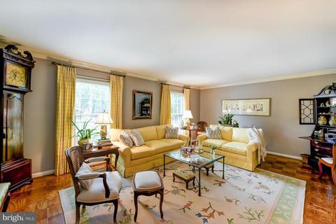 7700 Bridle Path Ln, Mclean, VA 22102 photo 10
