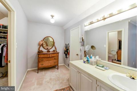 7700 Bridle Path Ln, Mclean, VA 22102 photo 22