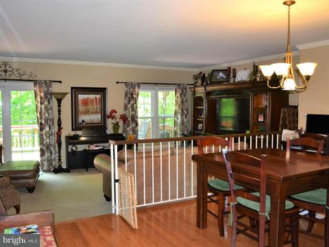 7726 Shootingstar Dr, Springfield, VA 22152 photo 5