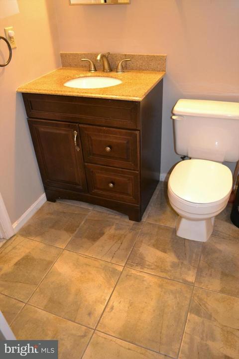 7726 Shootingstar Dr, Springfield, VA 22152 photo 18