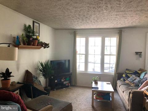 525 Logan St, Frederick, MD 21701 photo 9