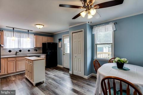 2608 Myrtle Ave, Baltimore Highlands, MD 21227 photo 2