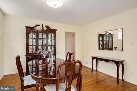 8903 Cromwell Dr, Springfield, VA 22151 photo 7