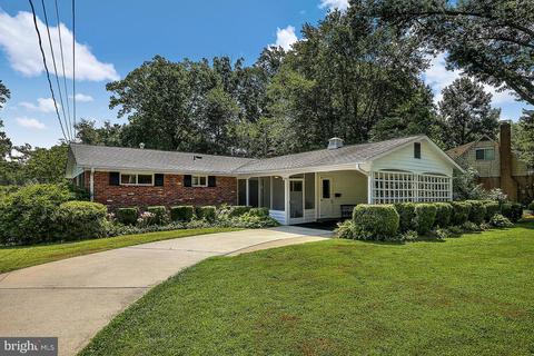 8903 Cromwell Dr, Springfield, VA 22151 photo 1