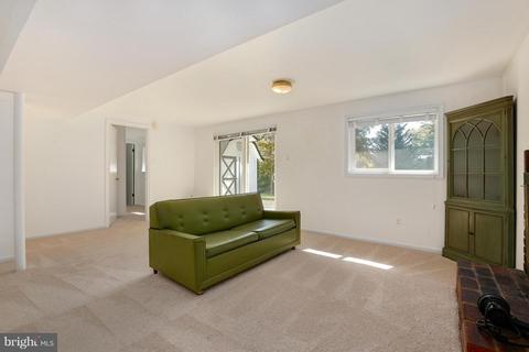 8903 Cromwell Dr, Springfield, VA 22151 photo 18