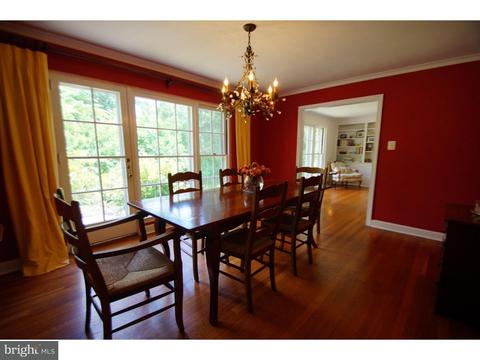 131 Hunters Ln, Devon, PA 19333 photo 6