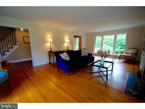 131 Hunters Ln, Devon, PA 19333 photo 4