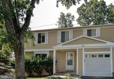 7605 Springfield Hills Dr, Springfield, VA 22153 photo 1