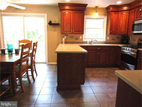 660 Howard Ave, Pitman, NJ 08071 photo 5